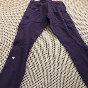Lululemon pants Luxtreme blackberry size 6